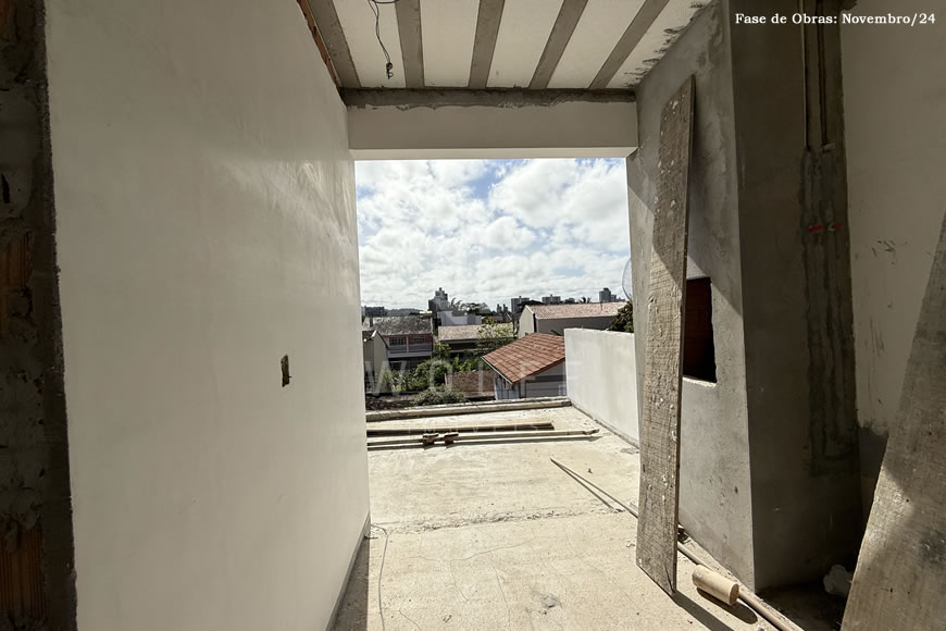 JD1443 - Sobrados Triplex com Vista Mar 