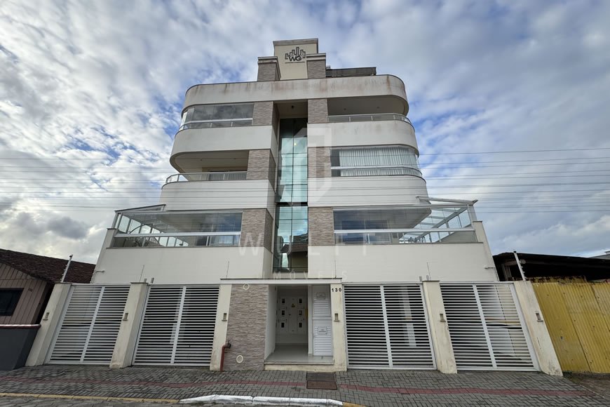 JD1474 - Apartamento Duplex Semi-mobiliado