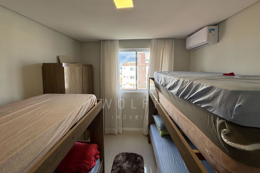 JD1474 - Apartamento Duplex Semi-mobiliado