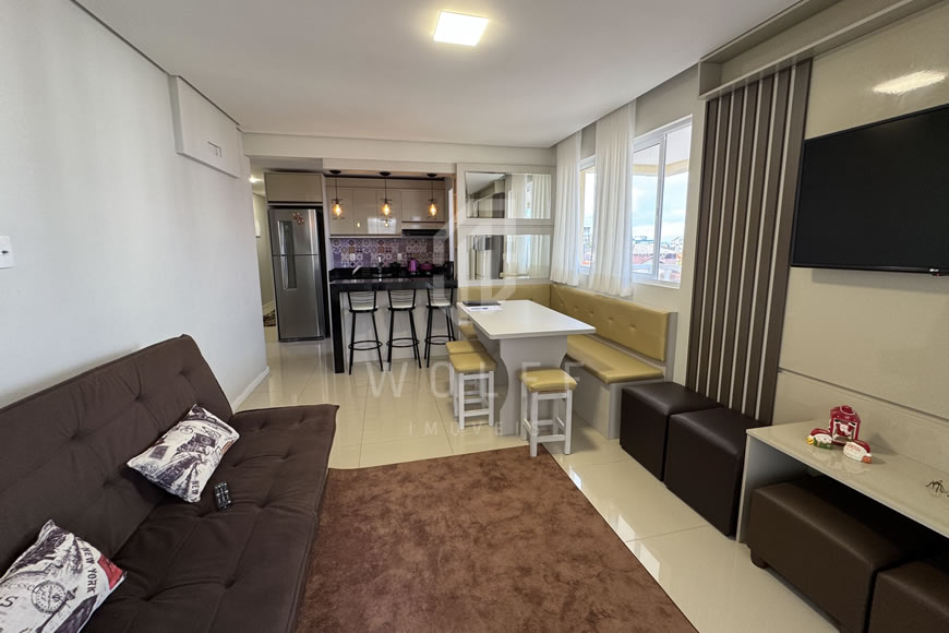 JD1474 - Apartamento Duplex Semi-mobiliado