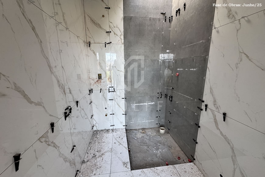 JD1476 - Sobrado Geminado em Ótima Localização
