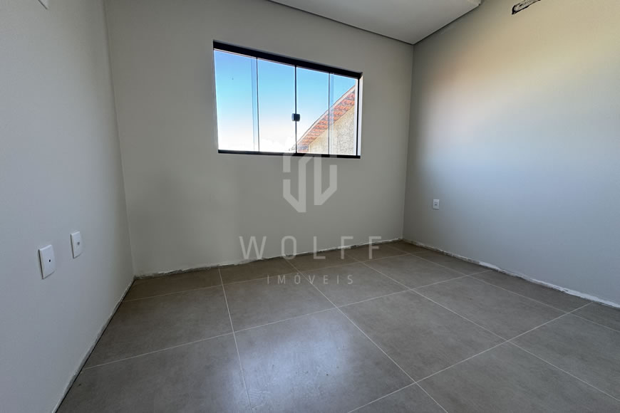 JD1477 - Sobrado Triplex com 03 dormitórios