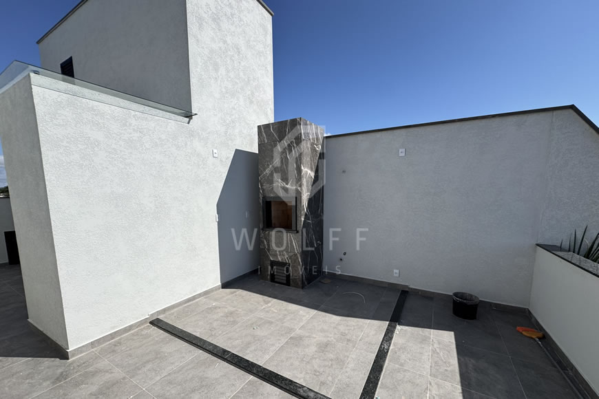 JD1477 - Sobrado Triplex com 03 dormitórios