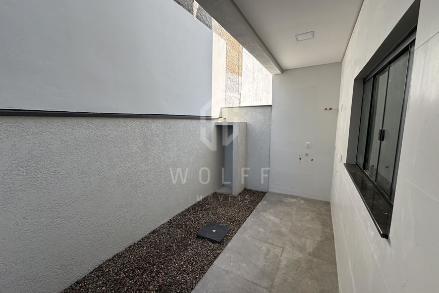 JD1477 - Sobrado Triplex com 03 dormitórios