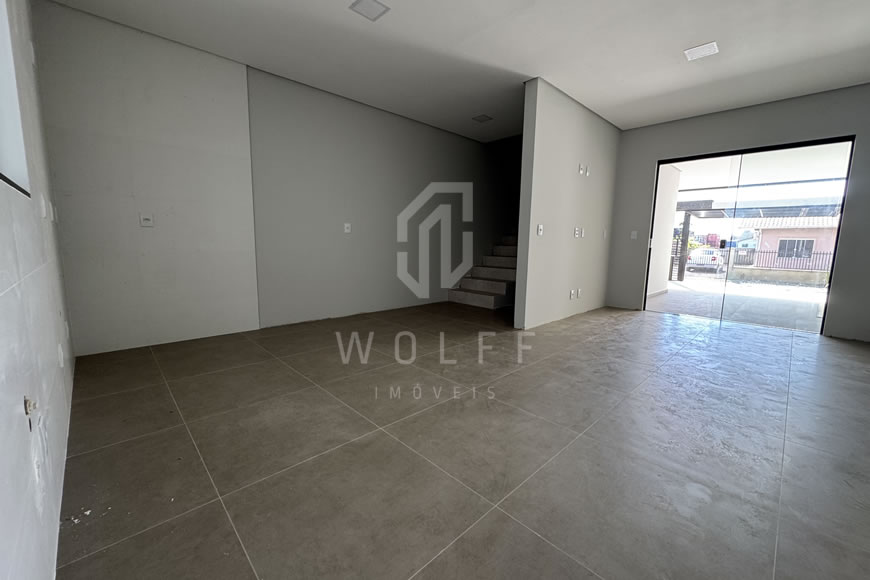 JD1477 - Sobrado Triplex com 03 dormitórios