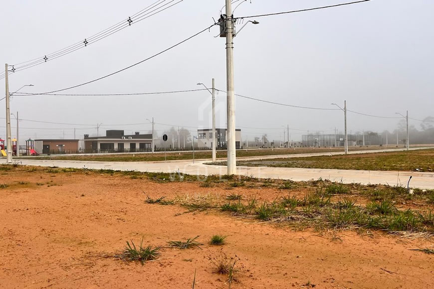 JD1511 - Lote no Condomínio Residencial Skyline