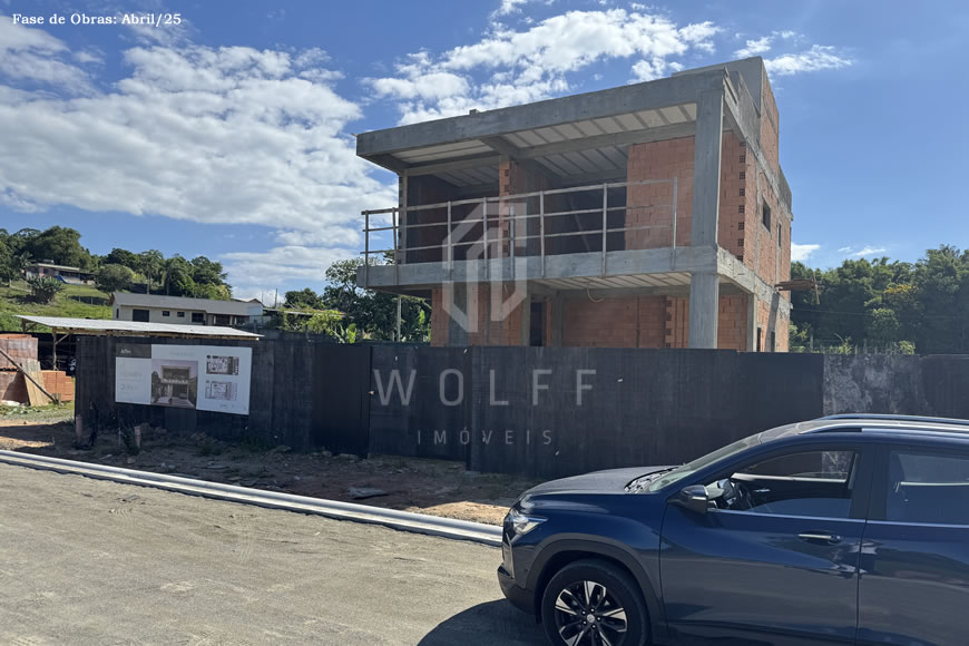 JD1524 - Sobrado em Condomínio Fechado de Alto Padrão