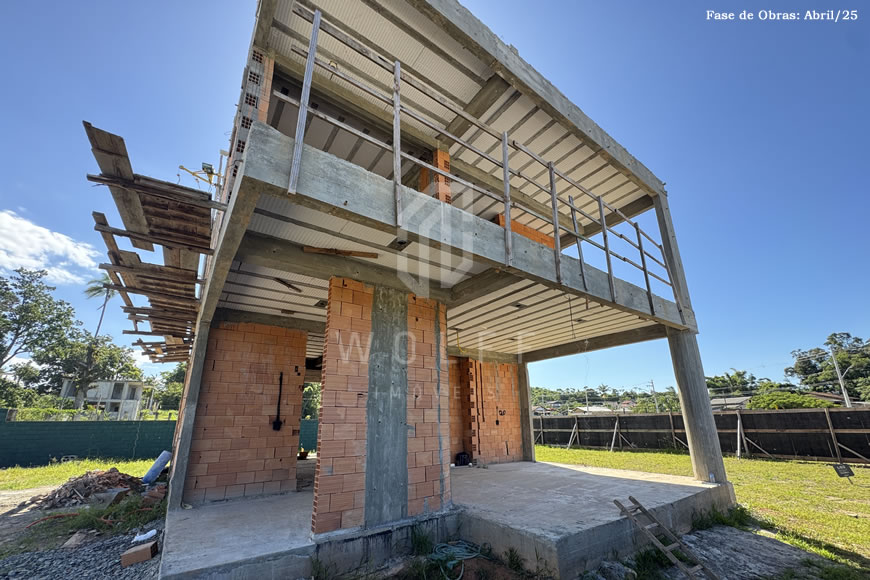 JD1524 - Sobrado em Condomínio Fechado de Alto Padrão