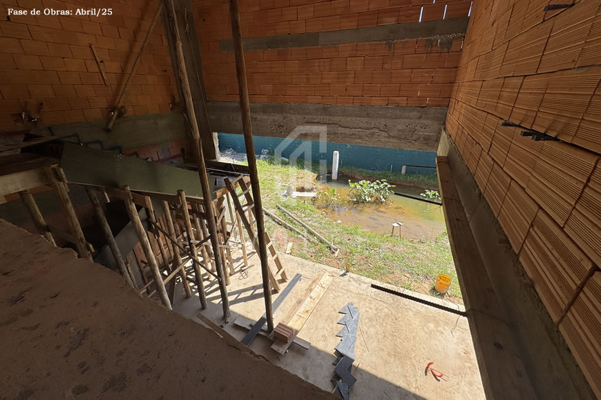 JD1524 - Sobrado em Condomínio Fechado de Alto Padrão