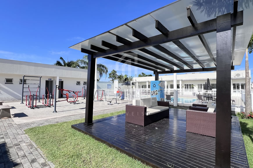 JD1533 - Casa Geminada em Condomínio Fechado