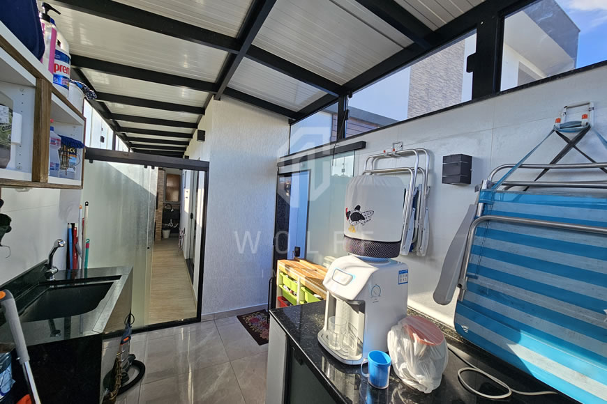 JD1540 - Sobrado Geminado Mobiliado e com Piscina