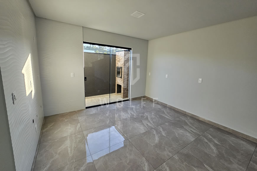 JD1546 - Sobrado Geminado com 03 suítes no Bairro Itajuba