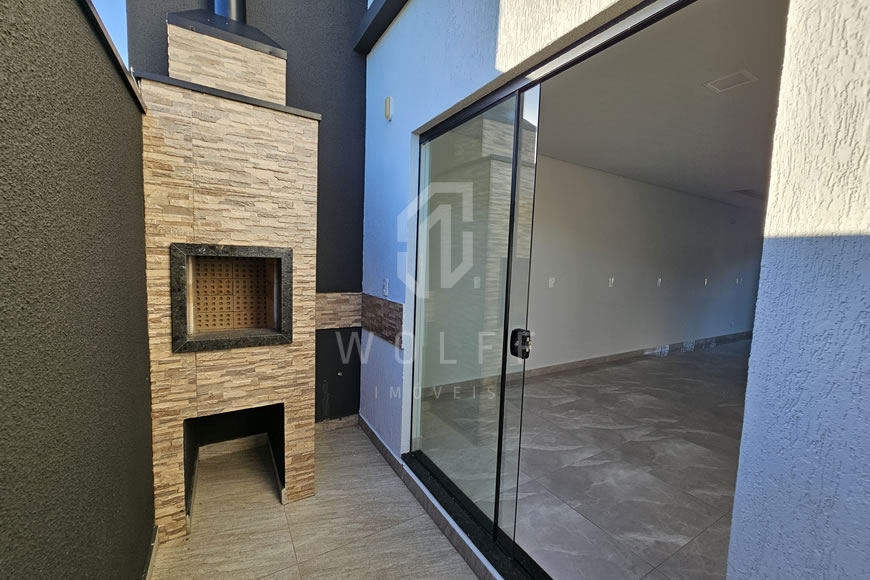 JD1546 - Sobrado Geminado com 03 suítes no Bairro Itajuba