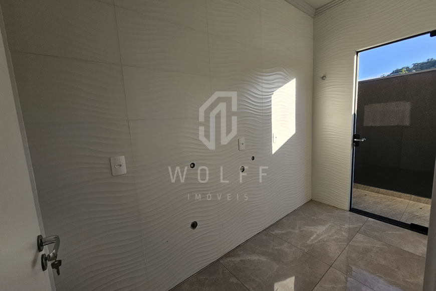 JD1546 - Sobrado Geminado com 03 suítes no Bairro Itajuba