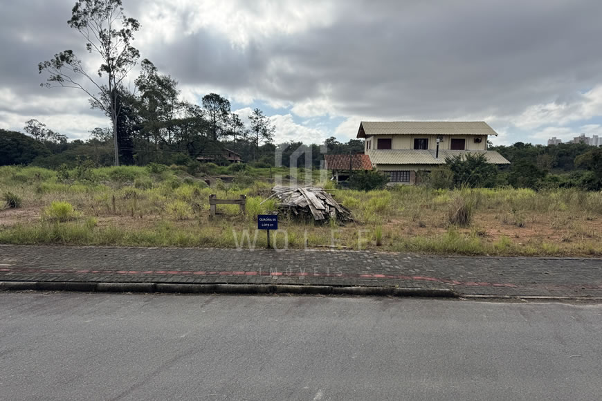 JD1548 - Loteamento Jardim dos Sombreiros - Terreno de 360m²