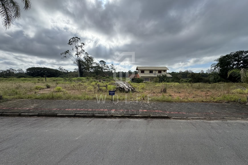 JD1548 - Loteamento Jardim dos Sombreiros - Terreno de 360m²