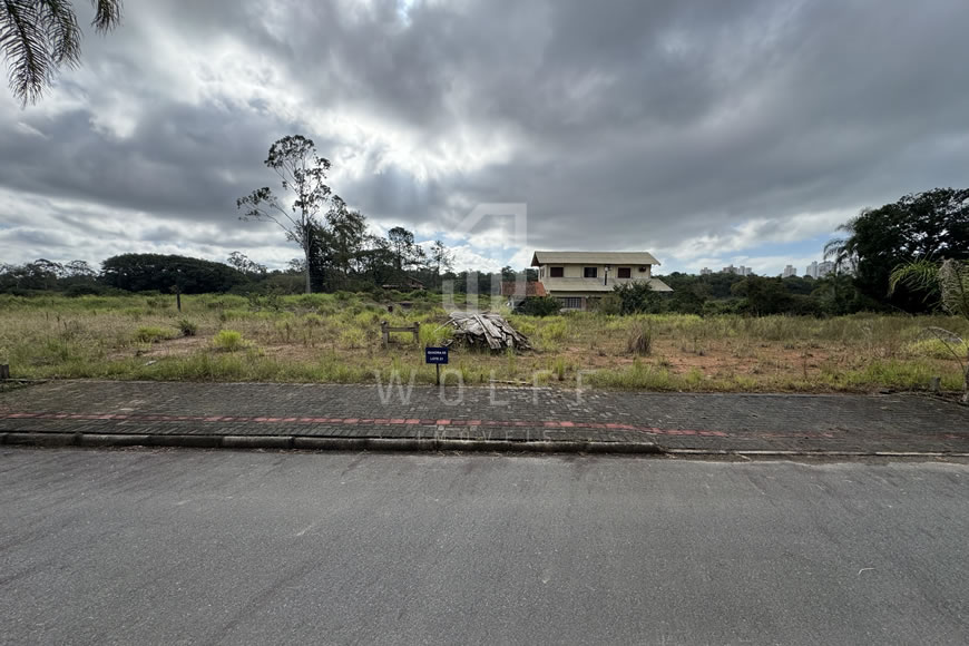 JD1548 - Loteamento Jardim dos Sombreiros - Terreno de 360m²