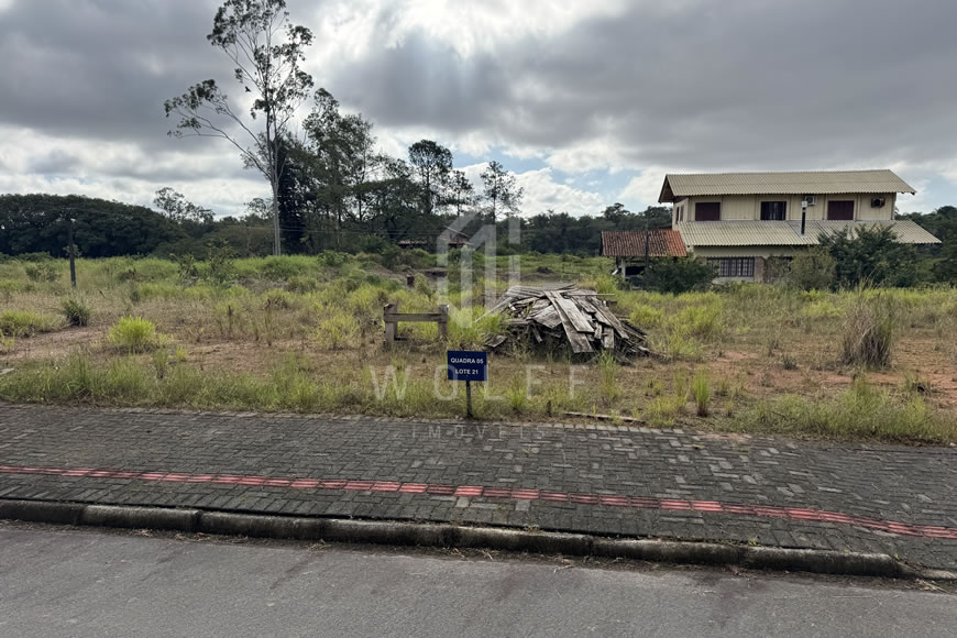 JD1548 - Loteamento Jardim dos Sombreiros - Terreno de 360m²