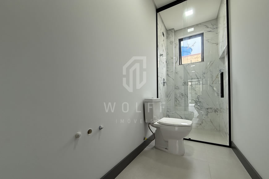 JD1552 - Sobrado Geminado a apenas 70m da Praia