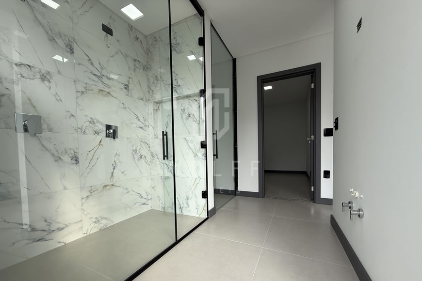 JD1552 - Sobrado Geminado a apenas 70m da Praia