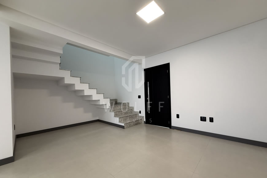 JD1552 - Sobrado Geminado a apenas 70m da Praia