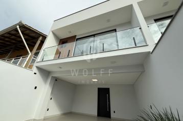 JD1552 - Sobrado Geminado a apenas 70m da Praia