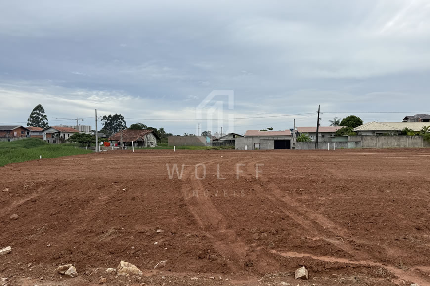 JD1553 - Oportunidade: Terrenos na Praia do Grant em Itajuba