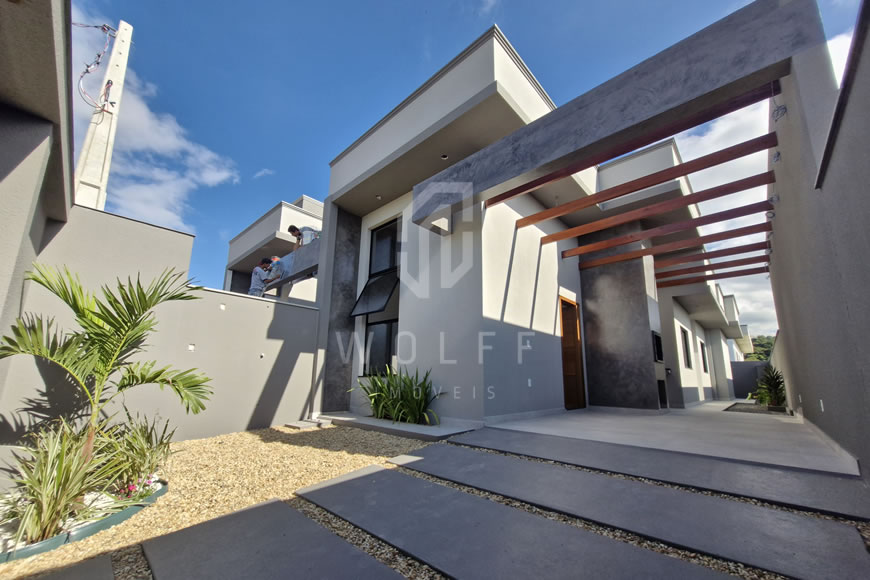 JD1556 - Casas Geminadas com Acabamento Impecável 