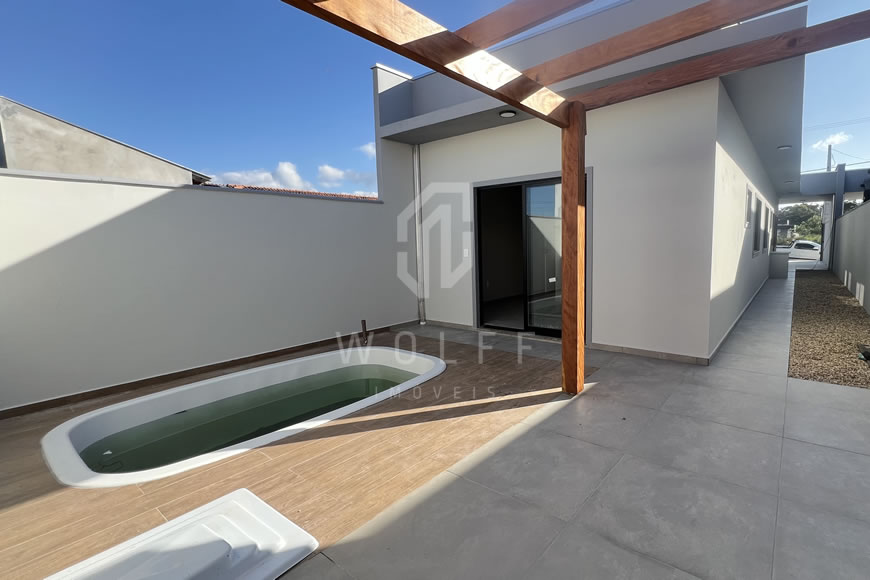 JD1562 - Casa Geminada de 03 dormitórios com Piscina 