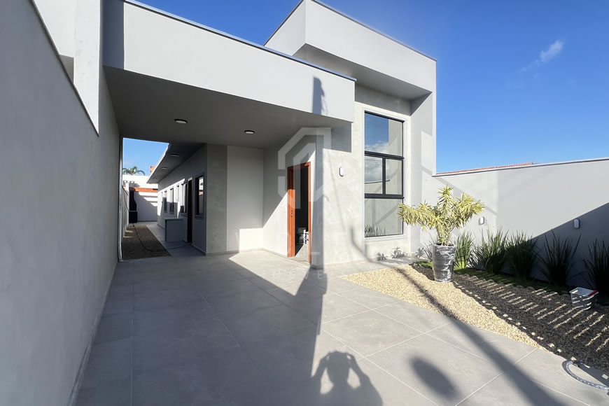 JD1562 - Casa Geminada de 03 dormitórios com Piscina 