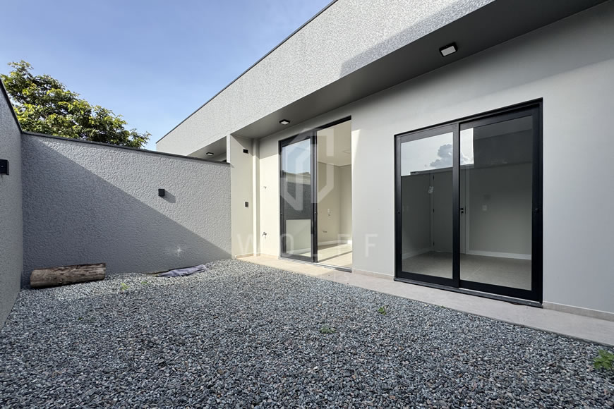 JD1569 - Casa Geminada Moderna de 03 dormitórios