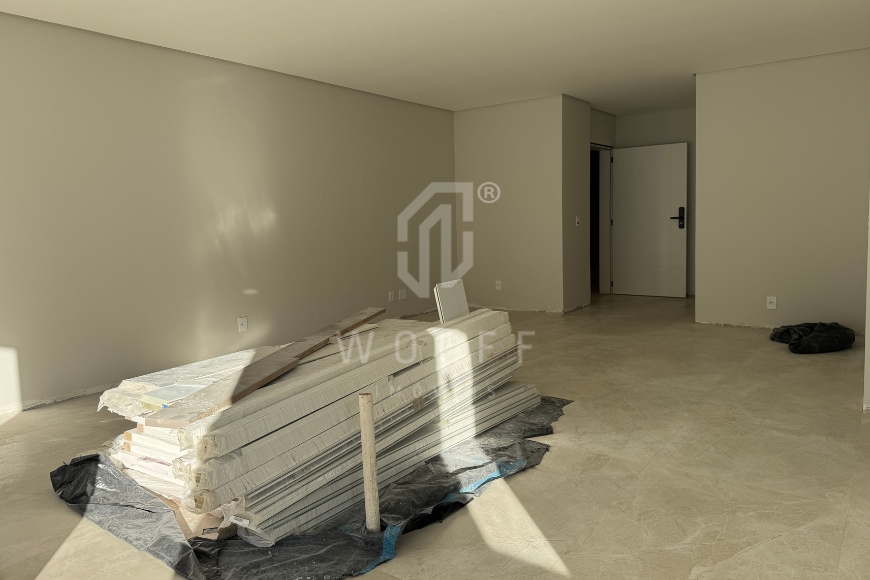 JD1576 - Apartamentos a 50 metros do Mar com 3 suítes