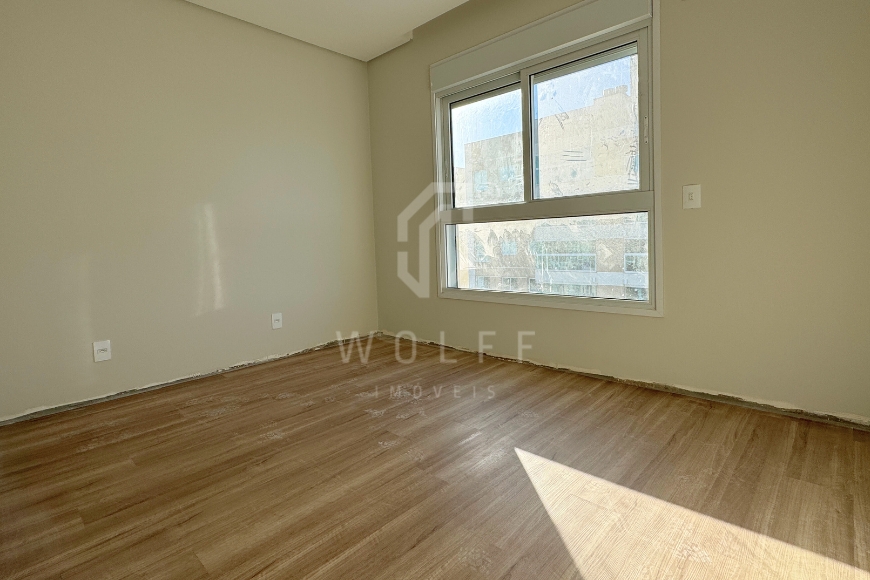 JD1576 - Apartamentos a 50 metros do Mar com 3 suítes