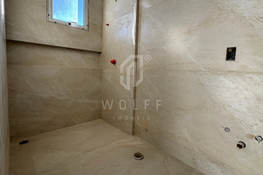 JD1576 - Apartamentos a 50 metros do Mar com 3 suítes