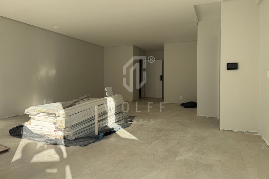 JD1576 - Apartamentos a 50 metros do Mar com 3 suítes