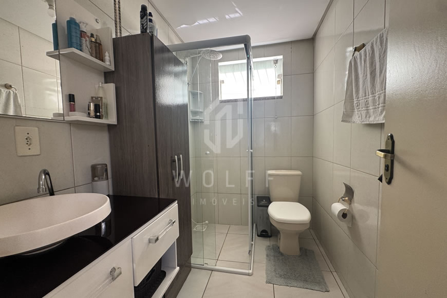 JD1578 - Sobrado com Excelente Localização a apenas 200m da Praia