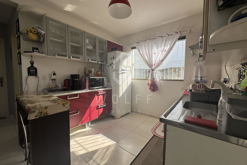 JD1578 - Sobrado com Excelente Localização a apenas 200m da Praia