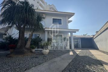 JD1578 - Sobrado com Excelente Localização a apenas 200m da Praia