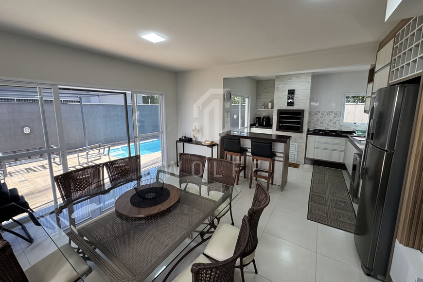 JD1583 - Casa com dois Pavimentos semimobiliado 