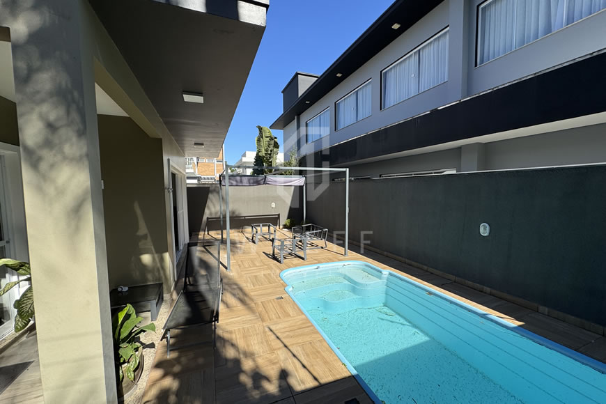 JD1583 - Casa com dois Pavimentos semimobiliado 