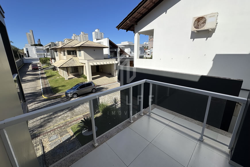 JD1583 - Casa com dois Pavimentos semimobiliado 