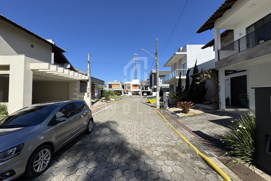 JD1583 - Casa com dois Pavimentos semimobiliado 