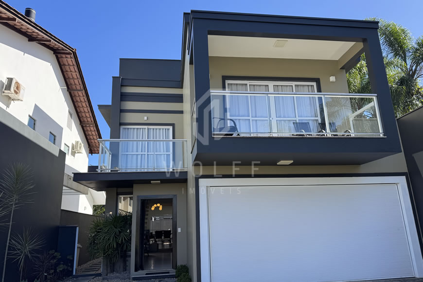 JD1583 - Casa com dois Pavimentos semimobiliado 