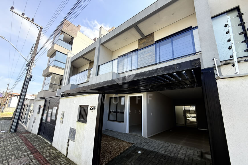 JD1585 - Sobrado Geminado com 03 dormitórios