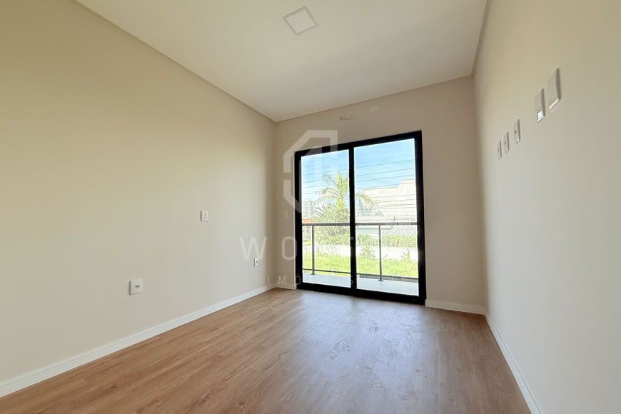 JD1585 - Sobrado Geminado com 03 dormitórios