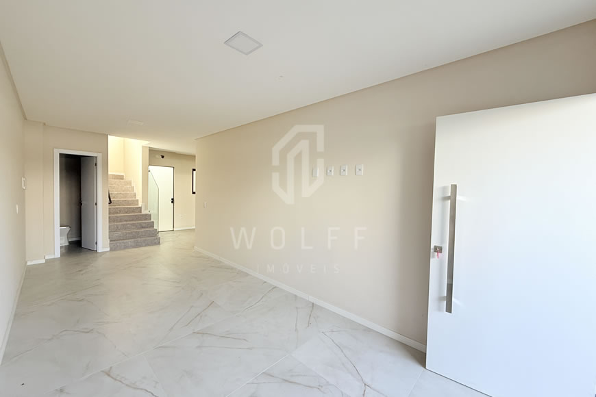 JD1585 - Sobrado Geminado com 03 dormitórios