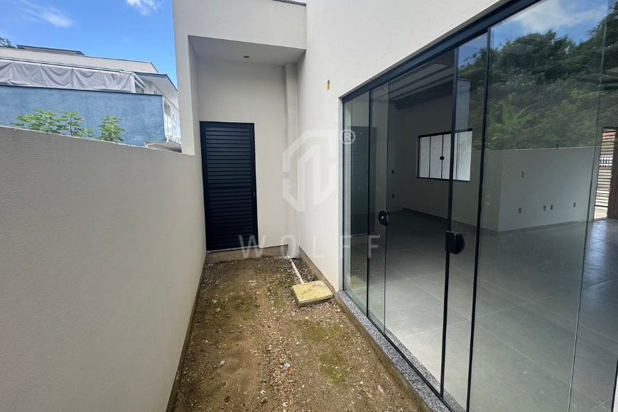 JD1594 - Sobrado de Alto Padrão no Centro