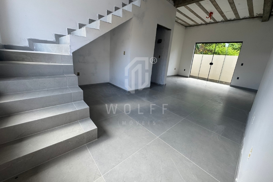 JD1594 - Sobrado de Alto Padrão no Centro