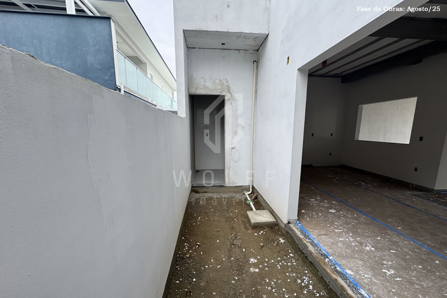 JD1594 - Sobrado Geminado de Alto Padrão no Centro