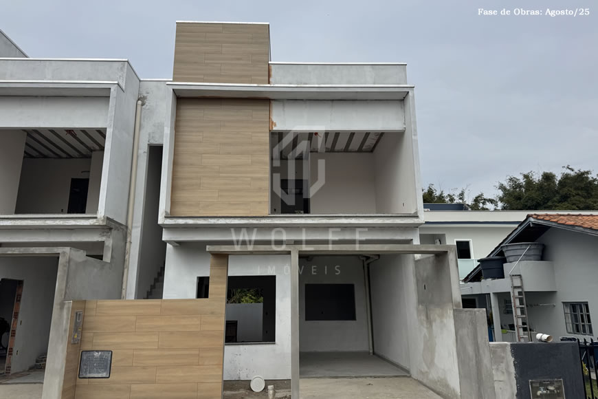 JD1594 - Sobrado Geminado de Alto Padrão no Centro